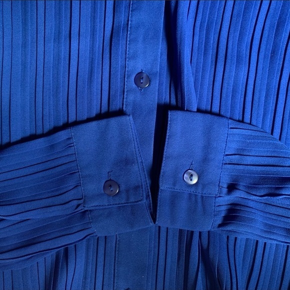 New gear pleated long sleeve Button Down Blouse - Picture 6 of 7